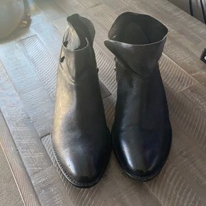 Seychelles Black Leather Bootie